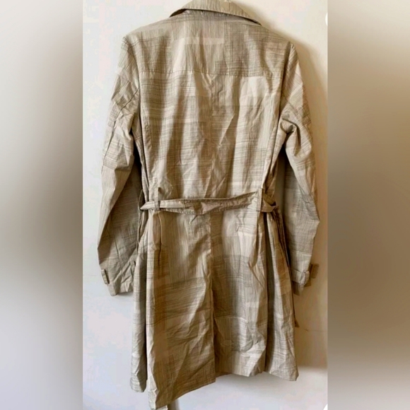 (M)🆕️Trench Coat/Jacket Cream Ptp 19"×L36" - Picture 8 of 9